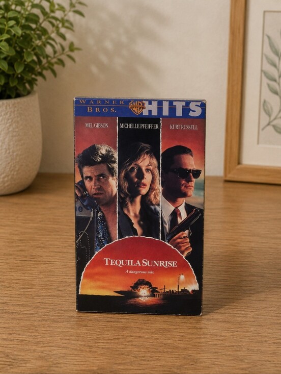 Warner Bros. Other - Tequila sunrise Warner bros VHS video tape